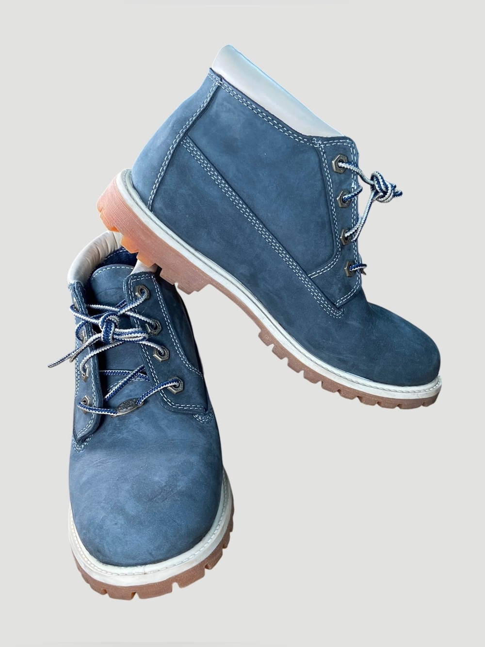 Timberland Waterproof Nubuck Chukka Boots Women’s Size 8.5 Soft Blue Lace Up